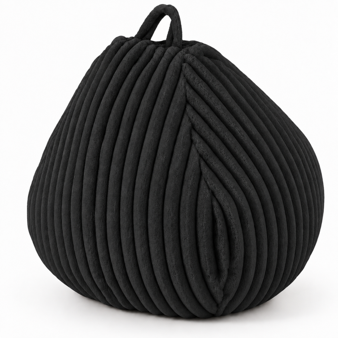 Pouf poire noir en fourrure côtelée, poignée supérieure.